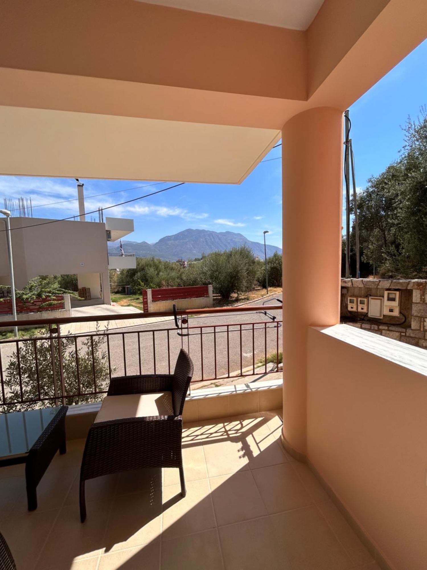 Feel At Home - Kalamata - Near The Center Exterior foto