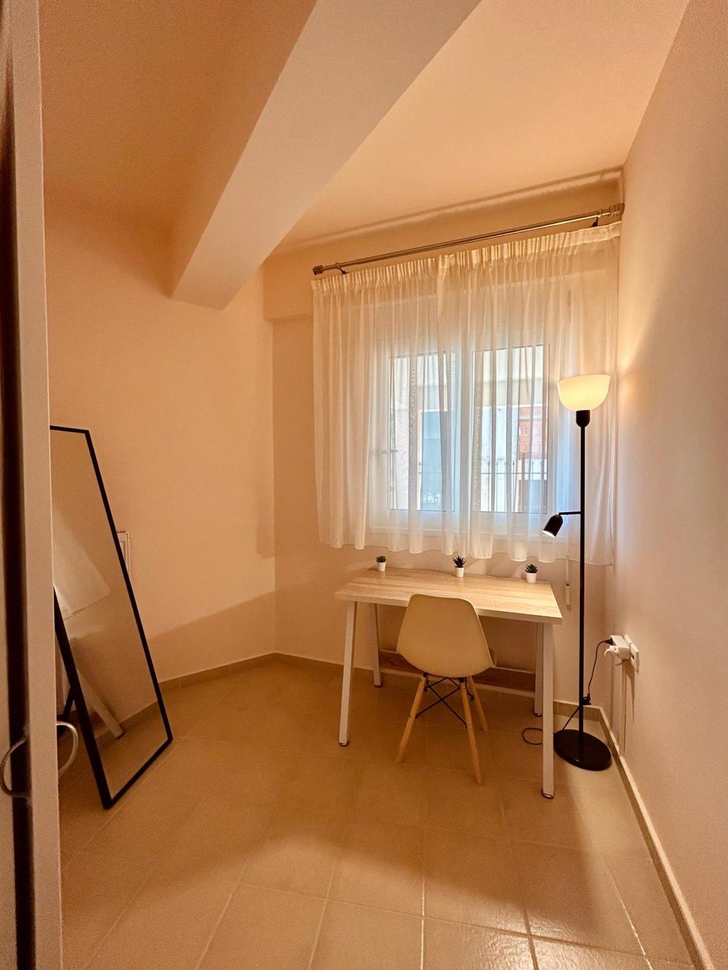 Feel At Home - Kalamata - Near The Center Exterior foto