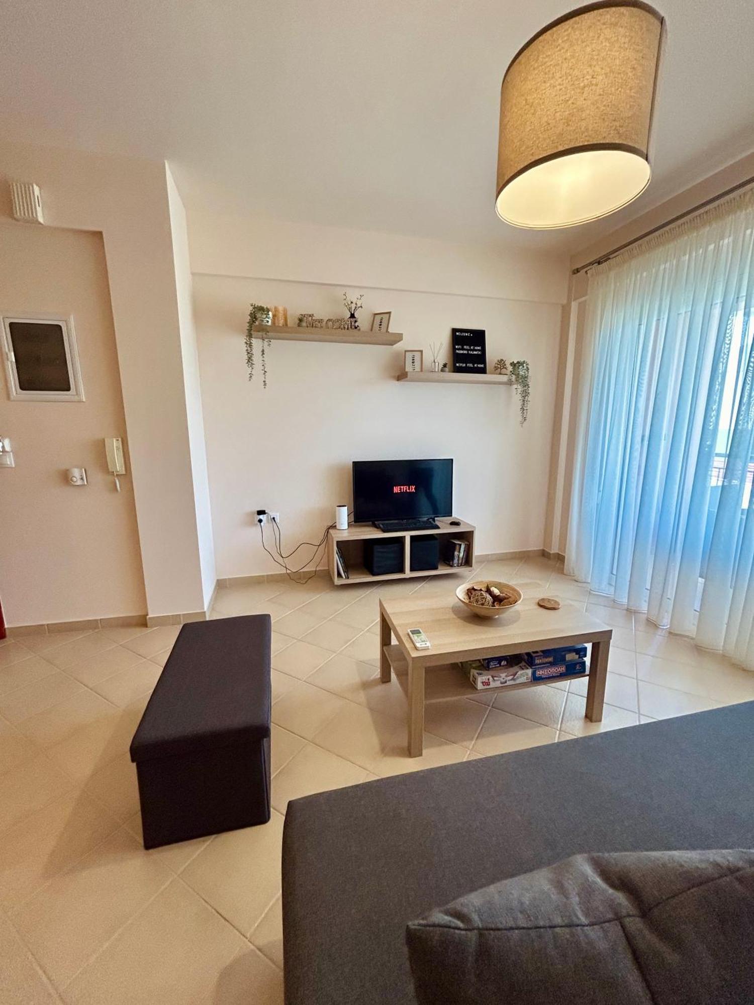 Feel At Home - Kalamata - Near The Center Exterior foto